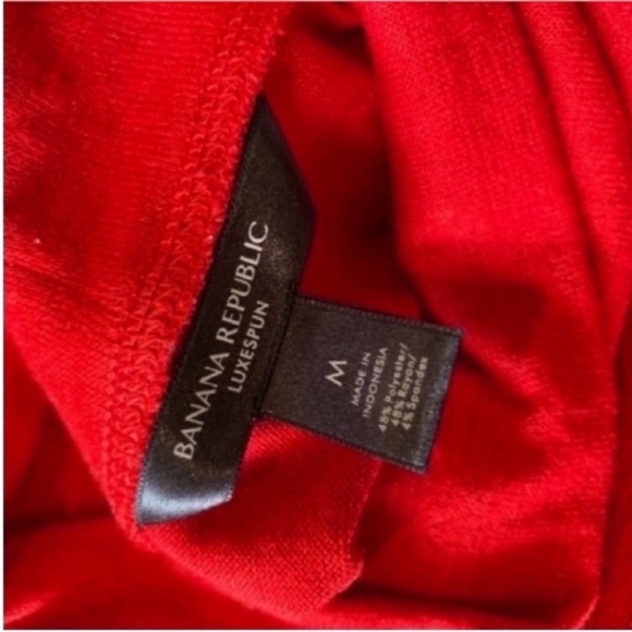 Banana Republic Scarlet Long Sleeve Tee - Picture 9 of 10